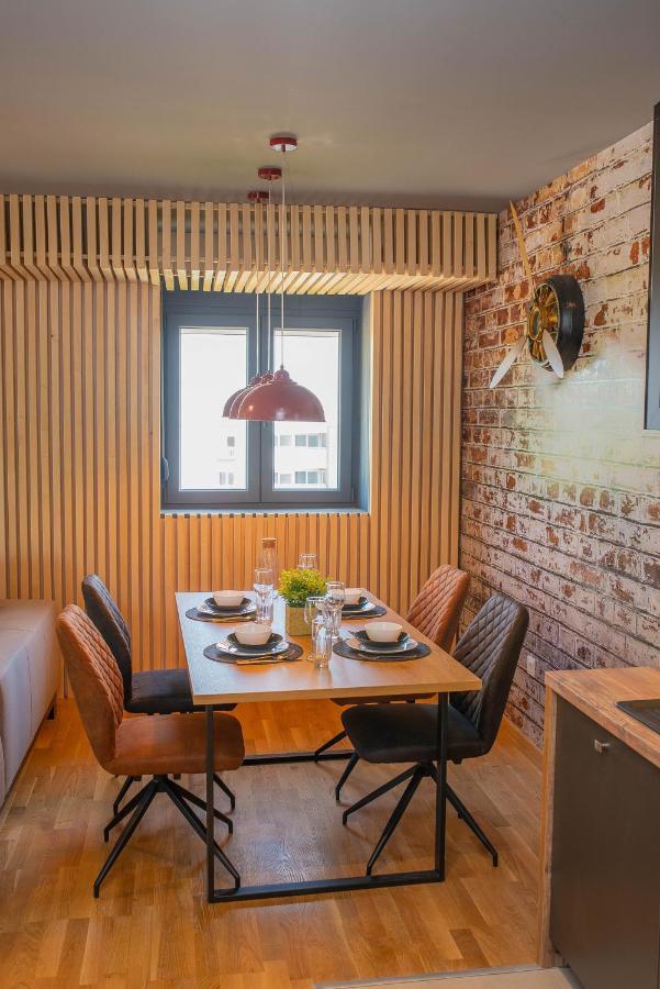 Stylish Two Bedroom Apartment At Ljubovic-Hill Park Podgorica Exterior foto